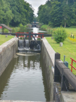 L'eau rigole au canal