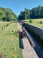 L'eau rigole au canal