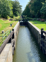 L'eau rigole au canal