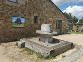 Mellé, bourg-jardin