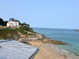 Dinard, Silence on tourne...